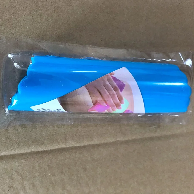 Hot Sales Magic Silicone Garlic Peeler Peel Easy Kitchen Tool Color Random