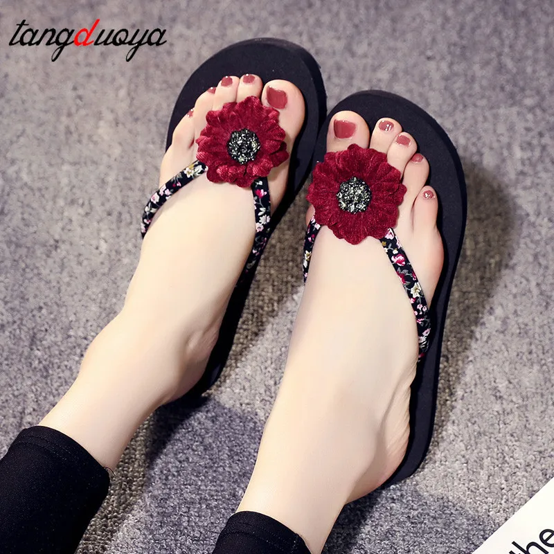 beach flip flops ladies