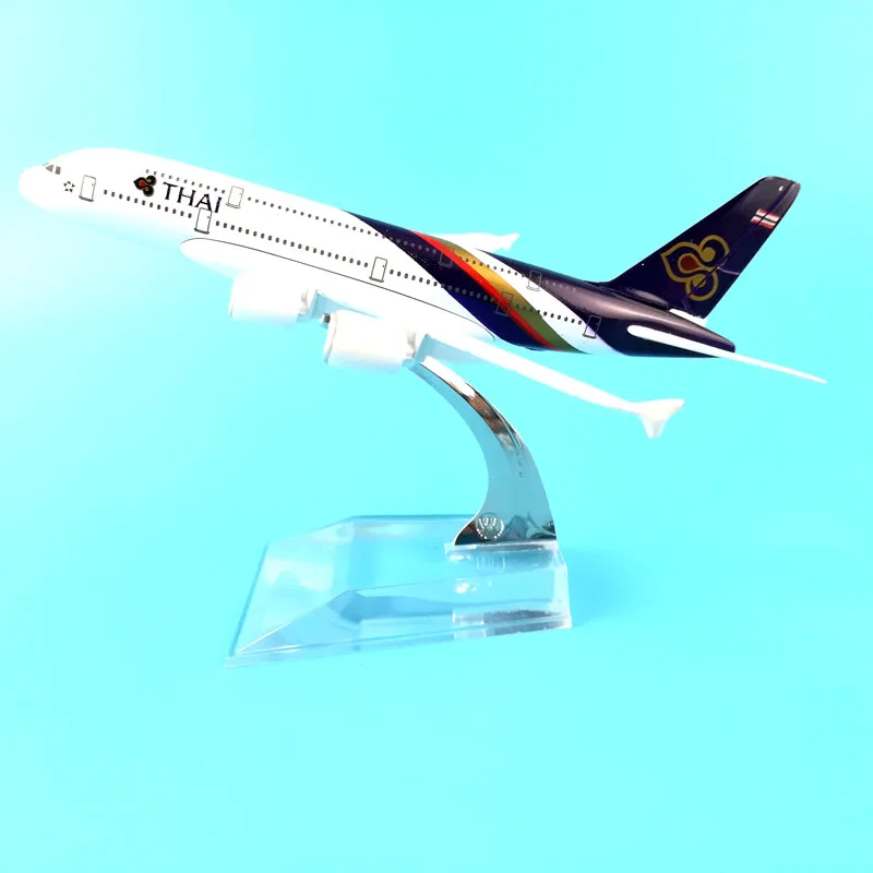 Тайский авиакомпании 16 см A380 тайские авиалинии металлического сплава модели самолет игрушки для детей, подарки на день рождения орнамент