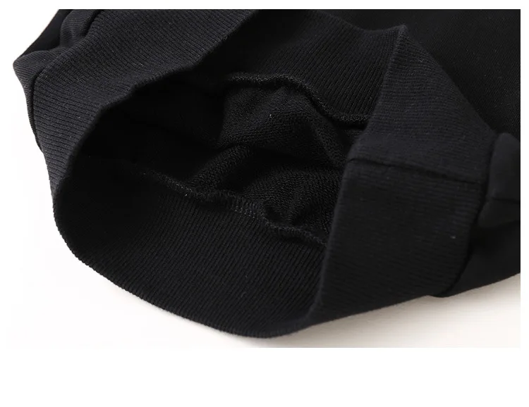 4686033266_1846323527