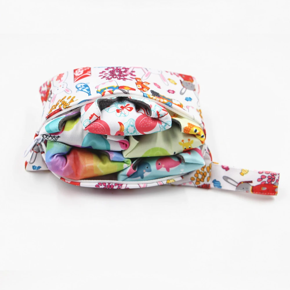 1 pc Portable Waterproof PUL Wet Bag for Menstrual Pads Cloth Sanitary Pads Bag with Snap Handle Printed Bag