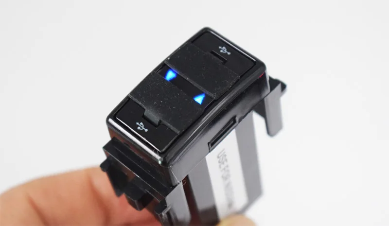 NISSANUSB-11