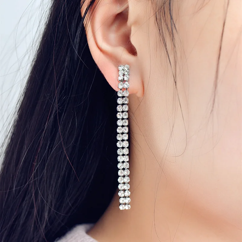 2017 New Korean Shiny Long Rhinestone Stud Earrings for Women Diamante