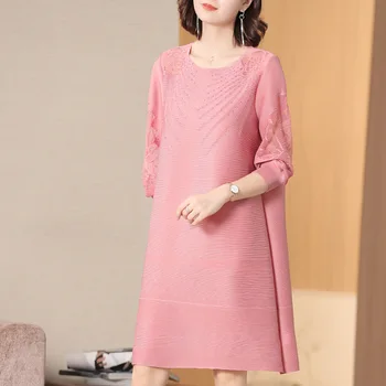 

Women Loose Pleated Dress Big Sized Embroidered Dress New Summer Dress
