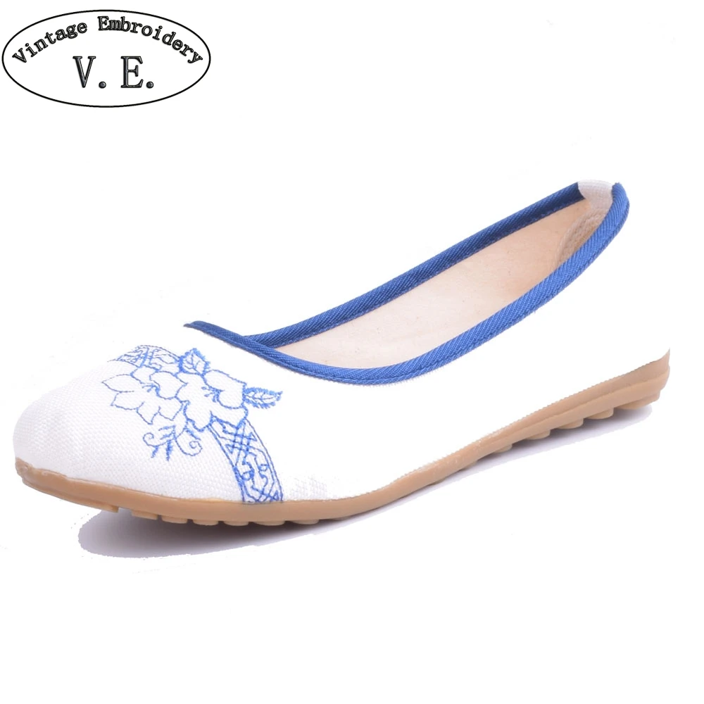 

Vintage Embroidery Chinese National Blue And White Pattern Flat Shoes Women Dancing Walking Ballet Shoes Zapatillas Mujer
