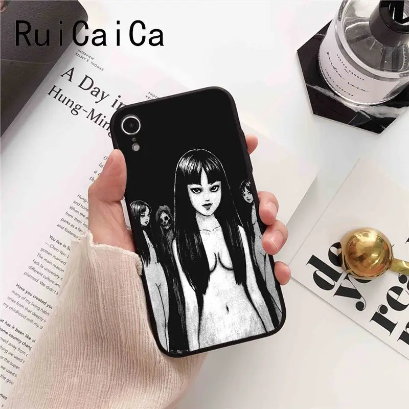 Cartoon eyes Tomie Comic