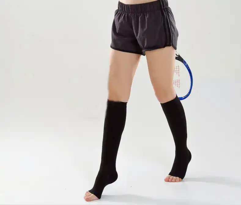 Hane14 Best Cizgili Diz Alti Pamuklu Spor Corap Siyah Beyaz 4 Lu Paket