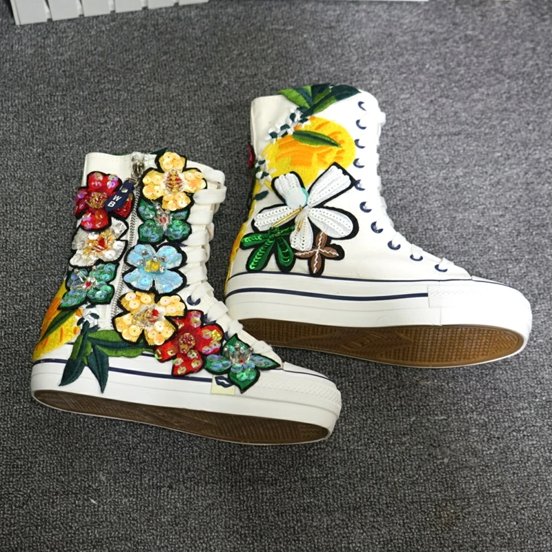 

Tide brand custom handmade sequins three-dimensional flowers high shoes spring and autumn flat canvas shoes casual shoes.