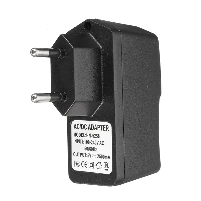 Universal Mobile Phones Charger 5V 2.5A AC 100 240V DC EU US Plug USB