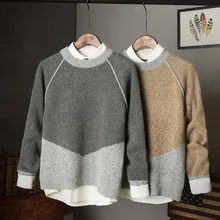 HO spring 2018 male fashion round collar sweater color matching comfortable long-sleeved sweater of fashion and personality