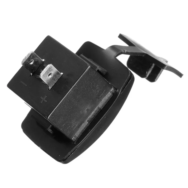 Универсальное зарядное устройство для мотоцикла с двумя USB портами адаптер
