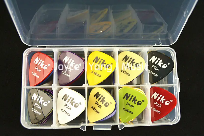 30 шт. Нико Акустической Гитары Выборка Plectrums + 1 Пластиковый Box Case Бесплатная