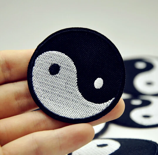 

1Pcs Chinese Tai-Chi / YIN-YANG Patch Iron On Sewing Embroidered Applique for Jacket Clothes Stickers DIY Apparel Accessories
