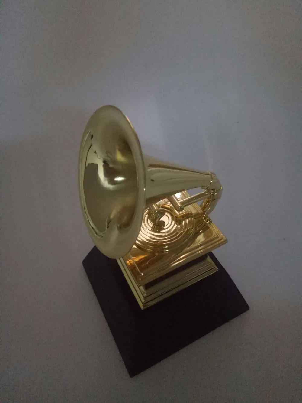 1:1 реальный размер реплика Статуэтка Грэмми высота 18 см музыка сувенирная награда