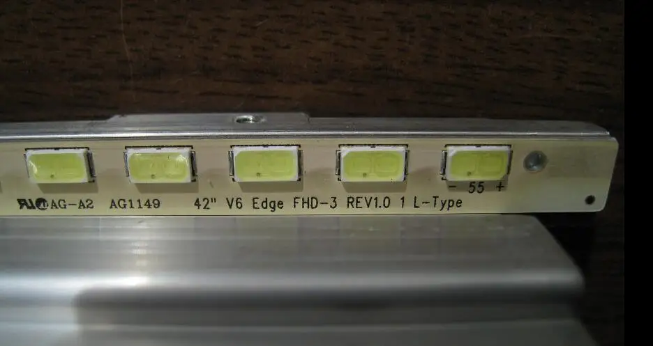 993