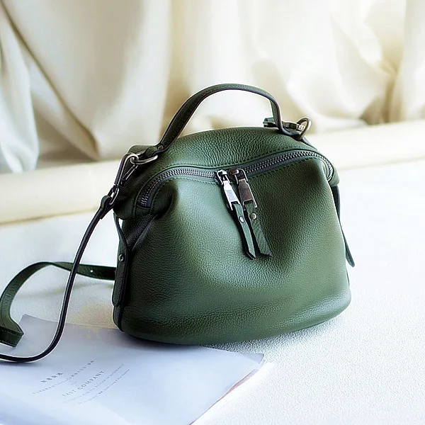 

The first layer of soft leather and retro minimalist leisure bags all-match bangalor Xiekua package Commuter Bag