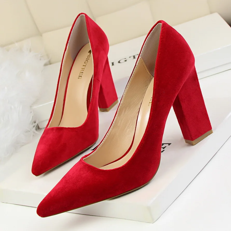 Женские туфли-лодочки из флока; женская обувь на высоком каблуке; корейские свадебные туфли с закрытым носком; scarpe donna; простые туфли с острым носком; женская обувь для ночного клуба - Цвет: red
