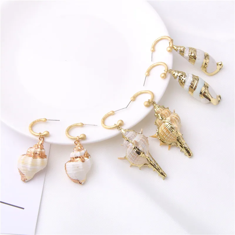 

Summer Holiday Sea Beach Woman Stud Earrings Natural Shell Earring Jewelry Accessory For Girls Gold Statement Pendant Earrings