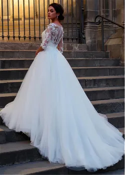 

Attractive Tulle A-line Wedding Dress With Lace Appliques Flowers Half Sleeves Robe De Mariee Sofuge Boho Dubai Arabic Abiti