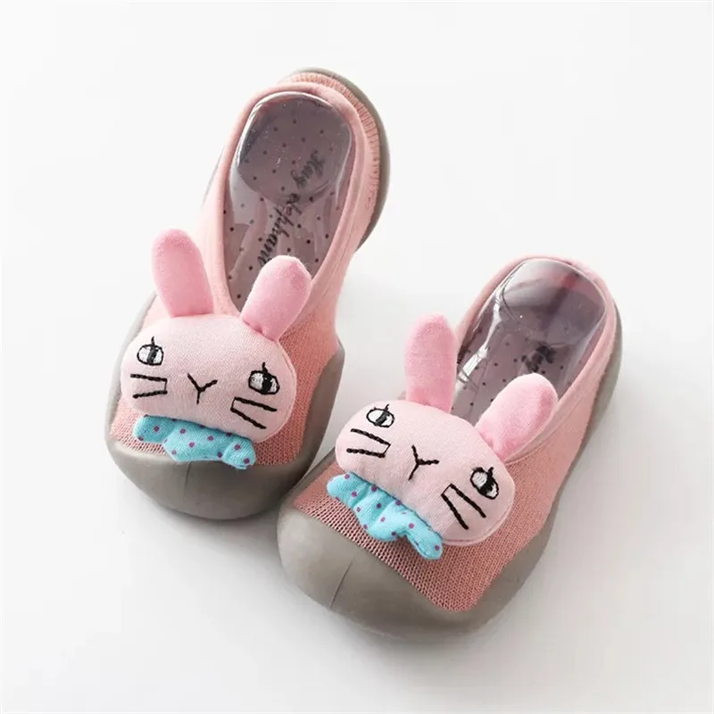 Носки-тапочки для малышей Детские носки нескользящие носки с мягкой подошвой и рисунком для новорожденных; носки с резиновой подошвой высокого качества