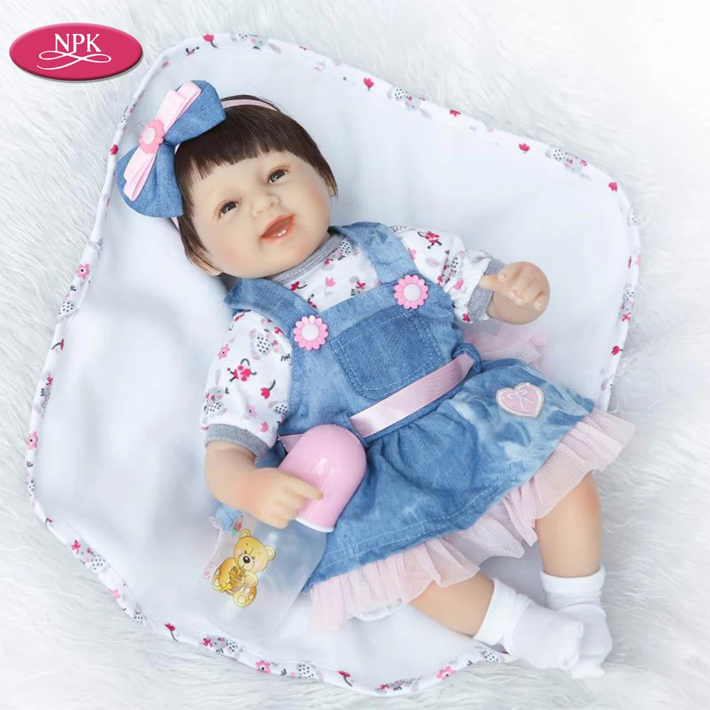 

NPK Soft Cloth Body Alive Baby Reborn Doll Silicone Adora Realistic Smile Girl Play House Toys Newborn Babies Jean Short Skirt