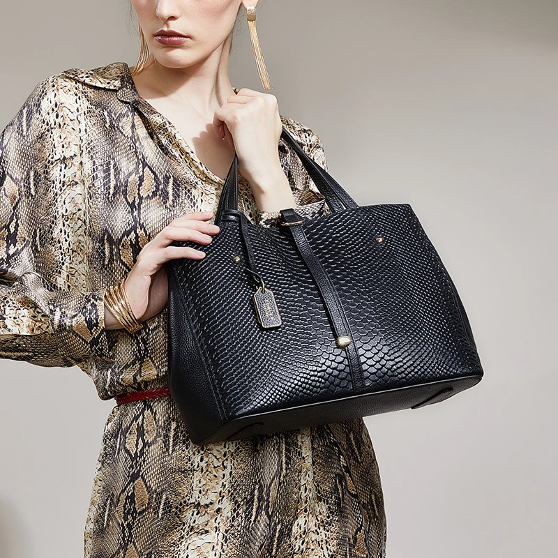 

2019 new luxury woman handbags designer genuine leather bags women ZOOLER brand shoulder bags cowhide purse large tote bag B200