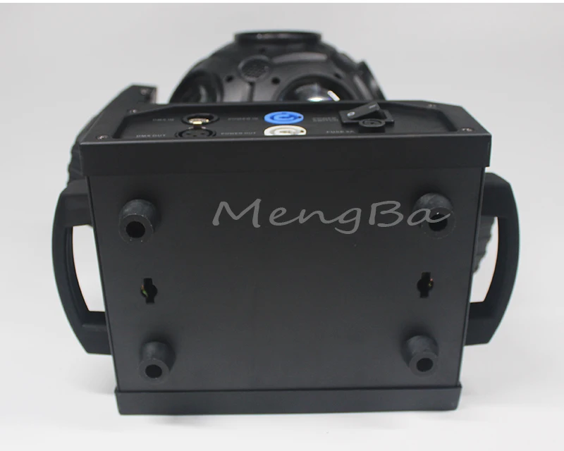 MB1011_04