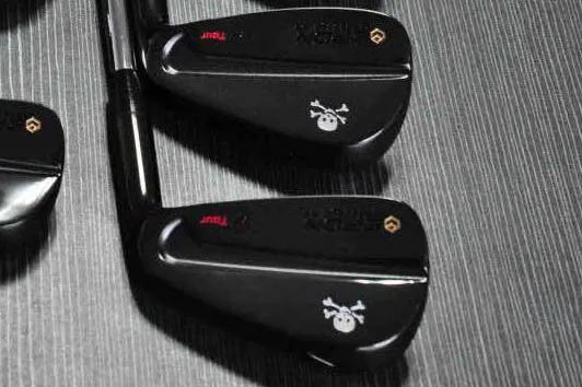 TOUR MB Black Skull iron golf forged iron golf club 4-9, P, набор из 7 R/S крышка головки стальной стержень