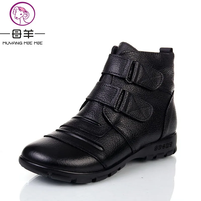Prix MUYANG Chinois Marques véritable bottes en cuir femmes, chaussures femme D hiver de femmes Chaud mère chaussures talon plat Plat Neige Femmes Bottes