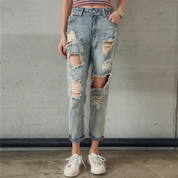 

Women's jeans 2019 Spring and Summer new Korean version of the Loose Hole jeans Harlan pants Women's Light Blue Nine pants