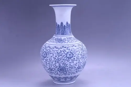 Exquisite chinese painting flower porcelain Vase qianlong mark hp157 |