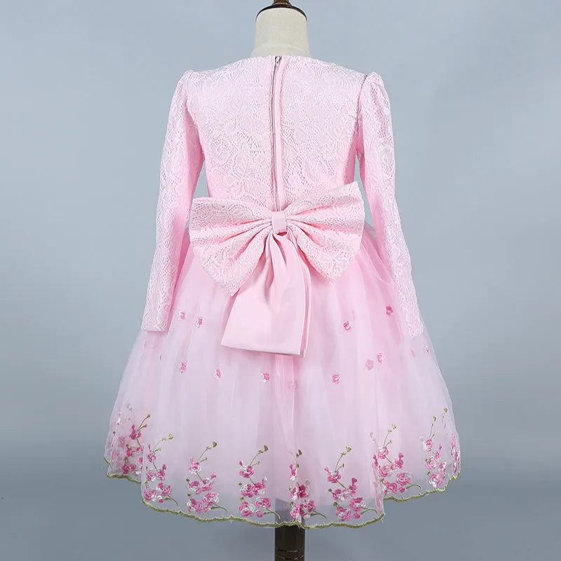 Abito da cocktail ragazza hostess