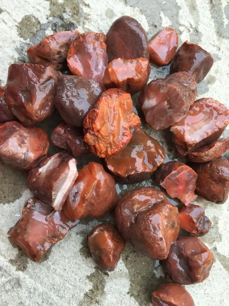 Natural sichuan liangshan south red agate raw stonein Stones from Home