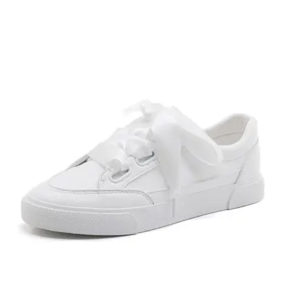 2018 new ribbon white shoes wild leisure port wind shoes women's shoes.
