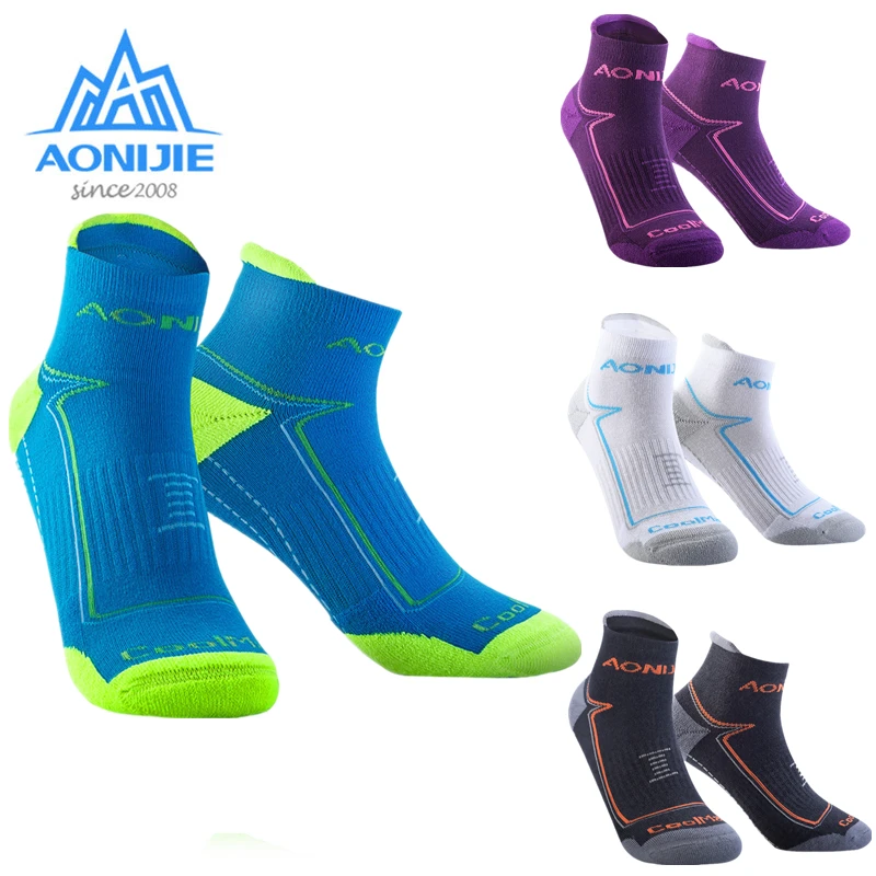 

AONIJIE Outdoor Sports Running Socks Coolmax Athletic Performance Tab Training Cycling Hiking Cushion Quarter Compression Socks