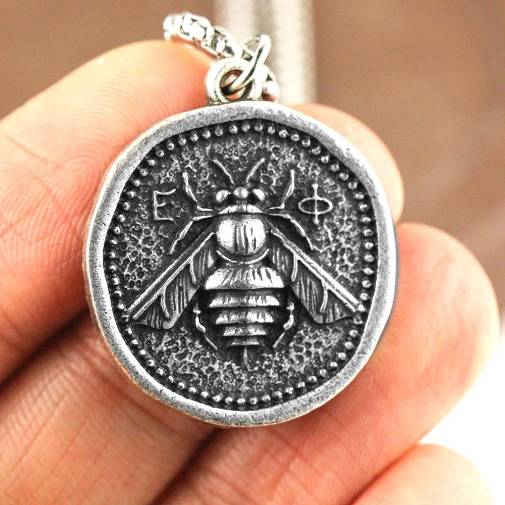 Средневековая пчела медальон монета ожерелье сладость привлекает меня Diligenc Bumble Bee ювелирные изделия подарок для мамы Прямая поставка