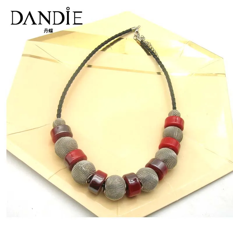 

Dandie Trendy Minimalism Personality Red And Green Short Necklace, For A Woman's Daily Wear,Fit For A Party
