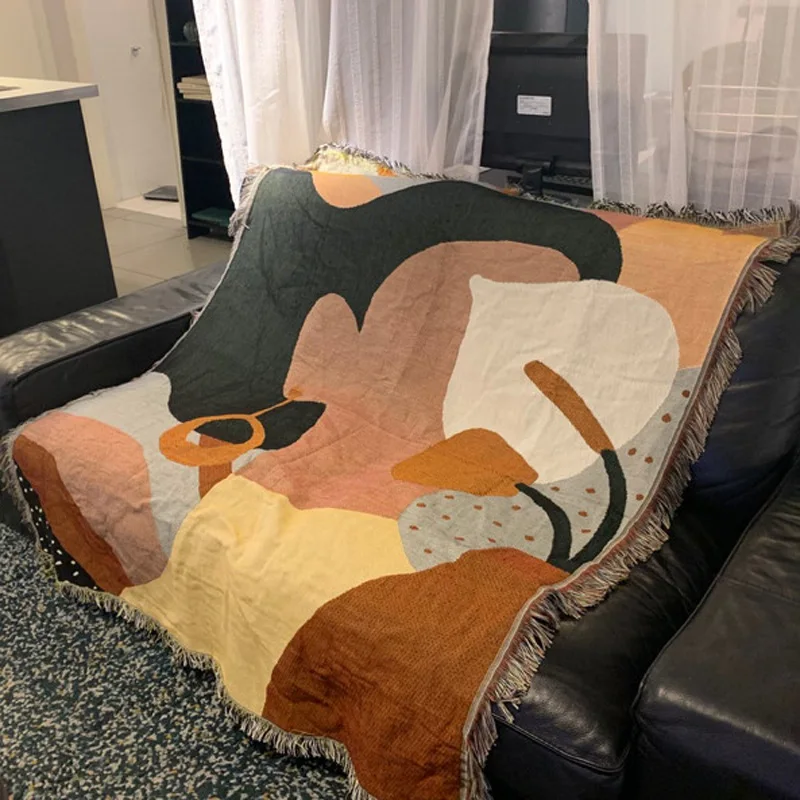 

Earring Girl Throw Blanket Backrest Towel Background Wall Tapestry Sofa Covers Cobertor Dust Cover Air Conditioning Bed Blankets