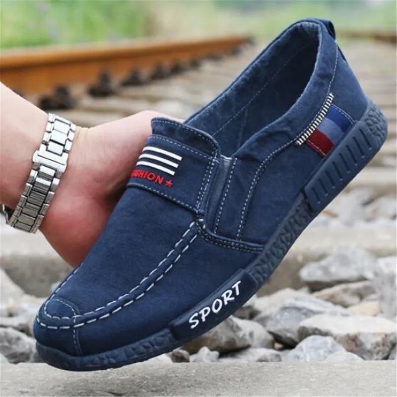

New casual canvas shoes men's soft bottom low cut casual shoes Slip-On sneakers comfortable breathable men's shoes