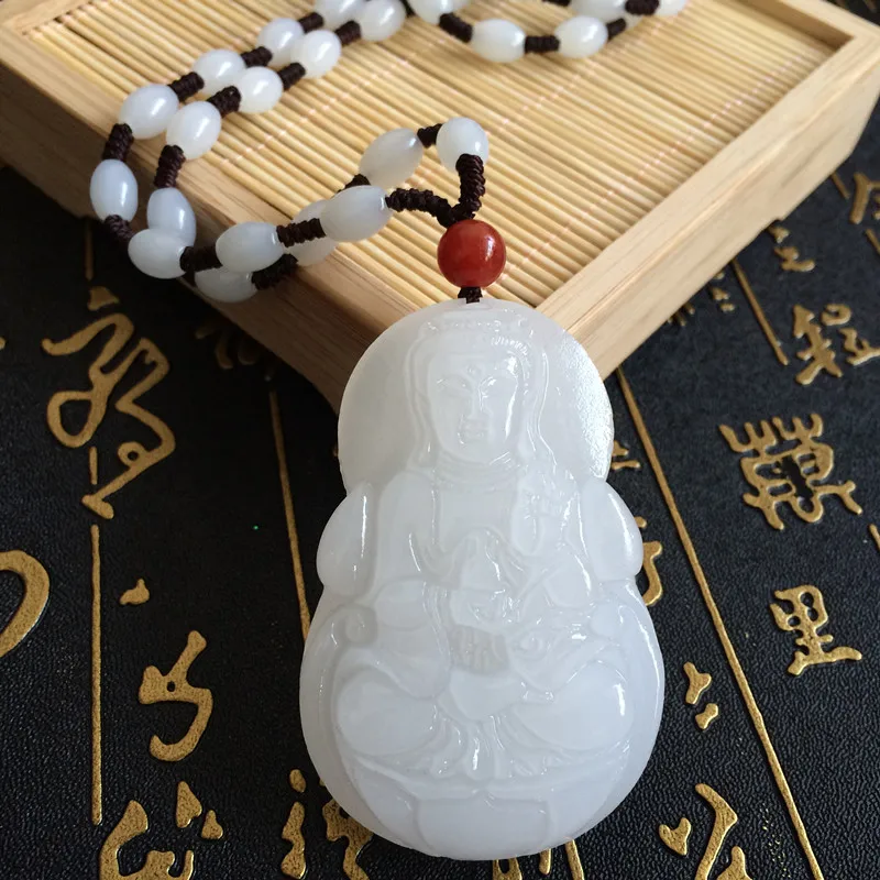 

New Natural Afghanistan White Jades Pendant 3D Handmade Carved Guanyin Bodhisattva Men's Amulet Jades Jewelry Pendants With Rope