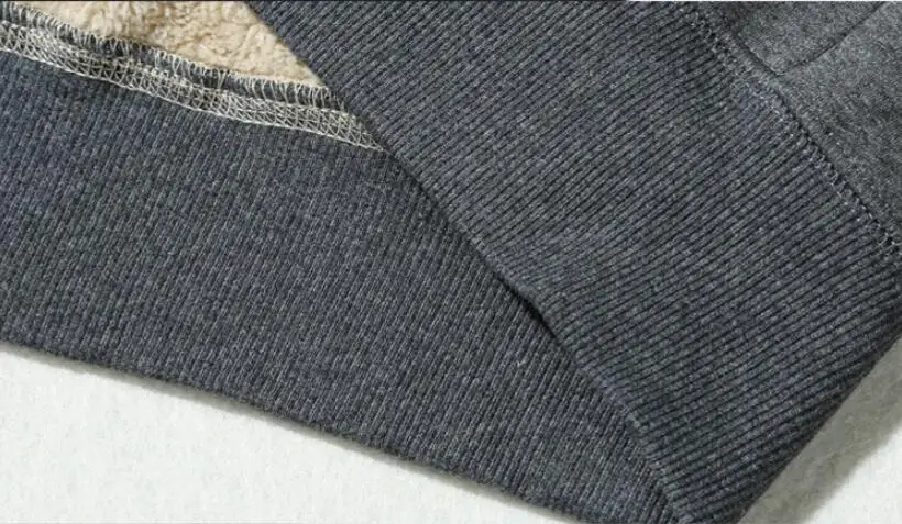 3257