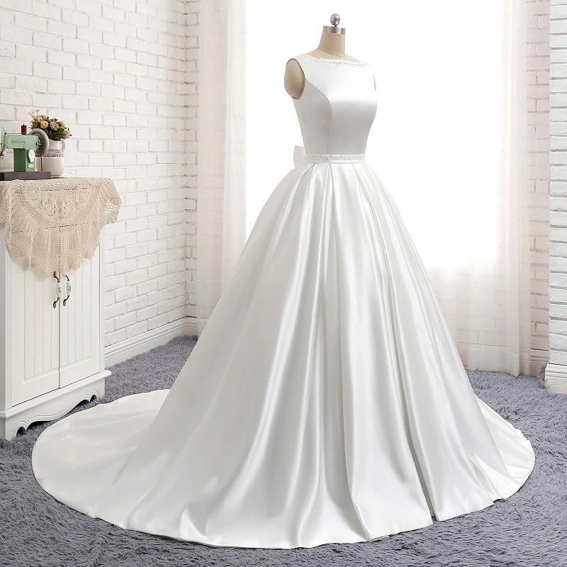 Ivory Stain Floor-length O-neck Backless Elegant Wedding Dress
