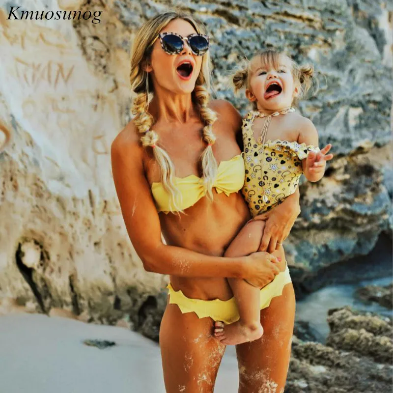 

Mother Daughter Swimwear Mom And Daughter Swimsuits Family Matching Clothes Family look Mommy and Me Bathing Suit Clothes C0319
