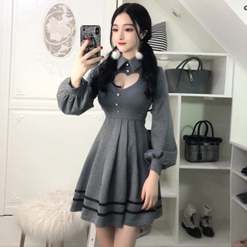 

2018 new women love sexy dew chest lantern sleeve and put his waist dress