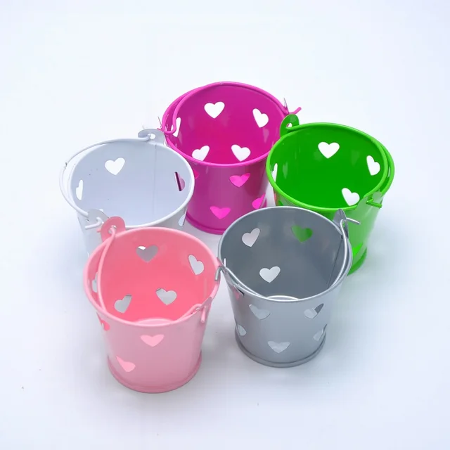 200pcs heart hollow out tin pails heart mini tins favors wedding