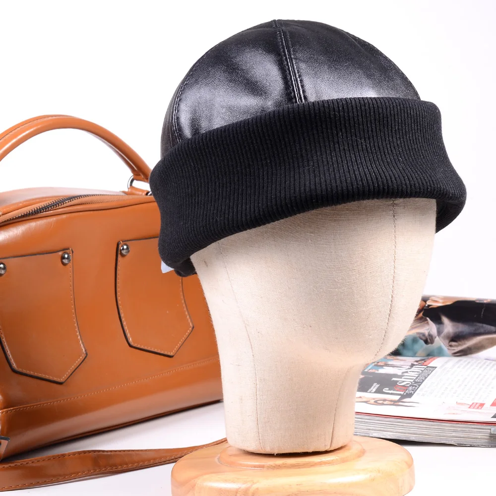 Kaufen Männer frauen Echt Patent leder Runde kappe Motorhaube Zucchetto Toque Beanie Neue Kappe Armee Navy Kappen  hüte