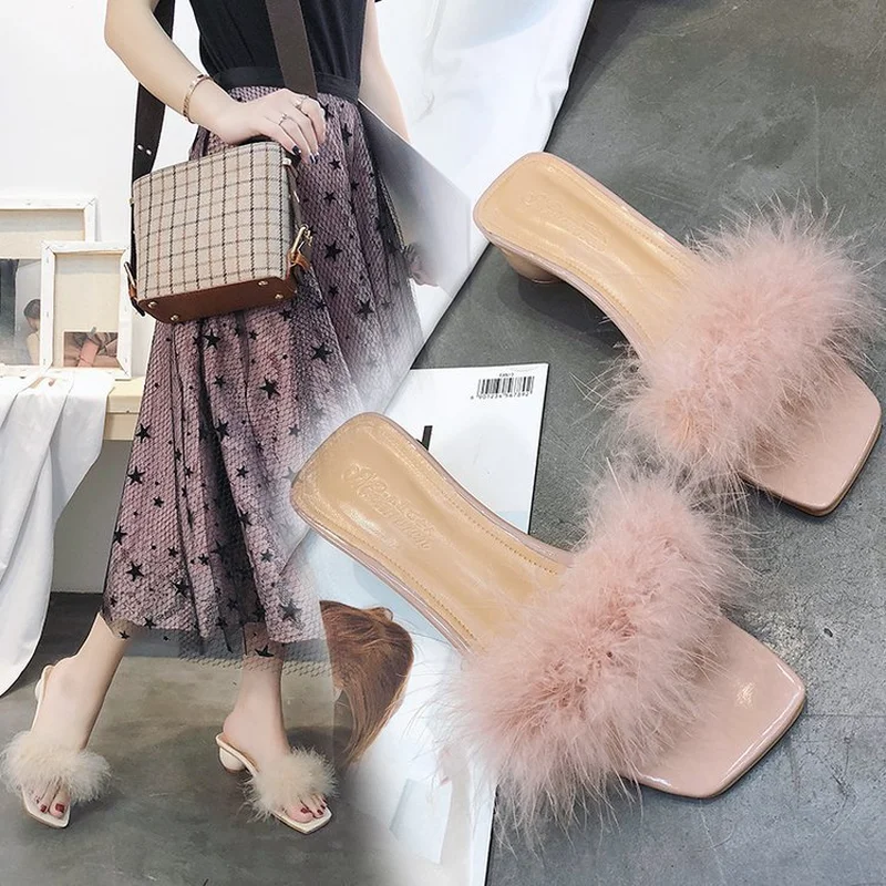 

Dwayne Hundred Slippers Female Hairy 2019 Cross-border New Alien and Women's Cool Drag Middle and Square Head Female Tide Shoes