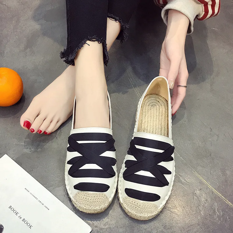 

Women's Flat Shoes 2019 Spring New Slip-on Cotton Casual Shoes for woman Flats Stripe Sneakers Loafers Fashion Canvas Shoes