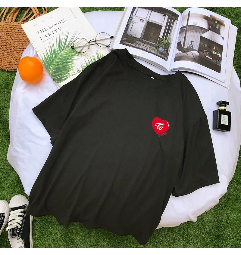 Women T Shirts Streetwear Fashion Summer Korean Kpop TWICE T-Shirt Casual Loose Harajuku Kawaii Heart Print Tops Tee Shirt Femme (8)