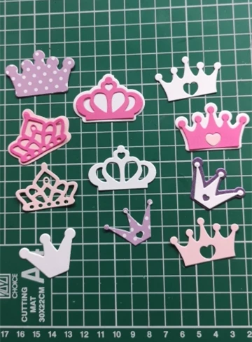  98x73mm 4 Style Princess Crowns Metal Cutting Dies 3D DIY Scrapbooking Carbon Craft Die Photo Frame - 33029443462